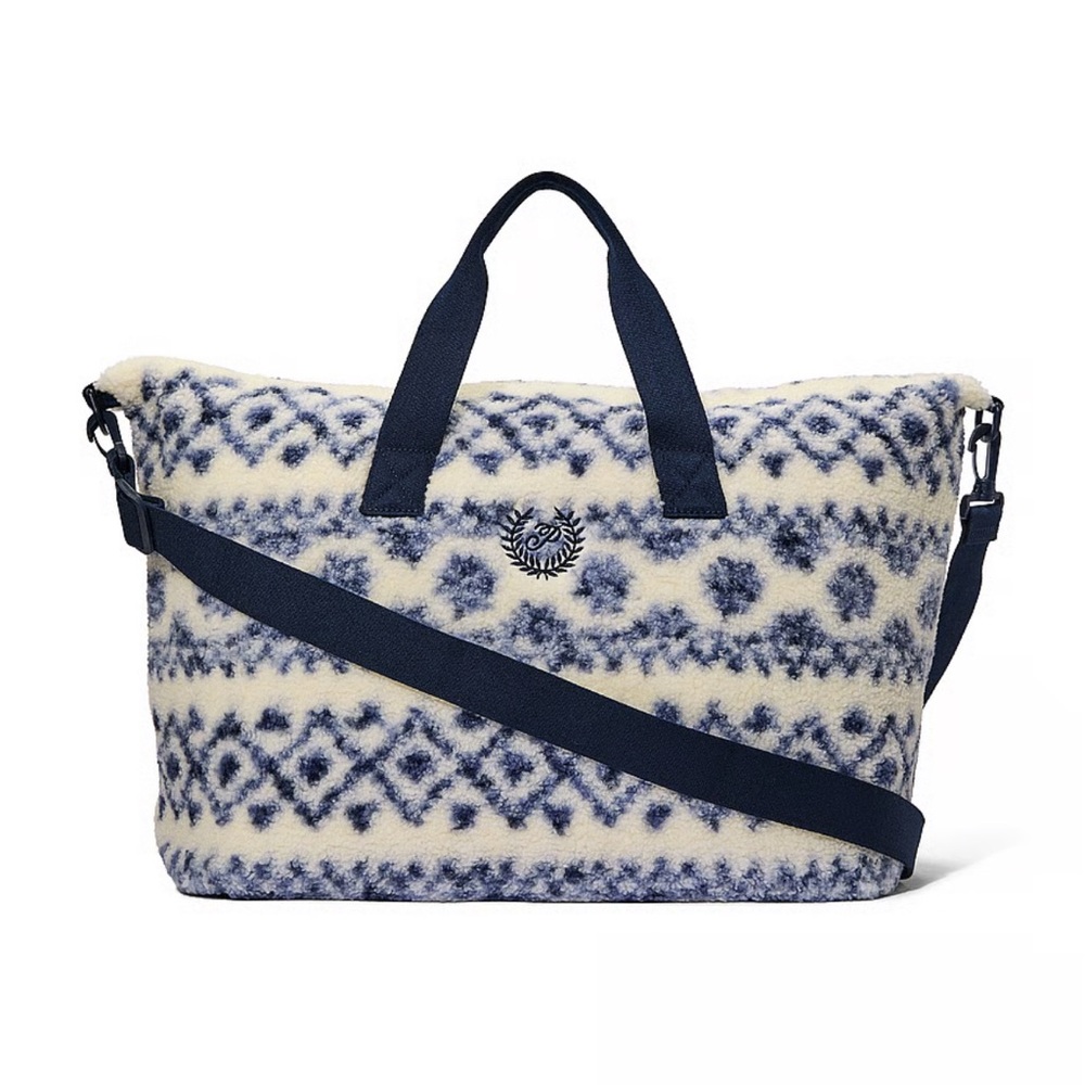 VICTORIA'S SECRET Cozy Plush Weekender Bag, New